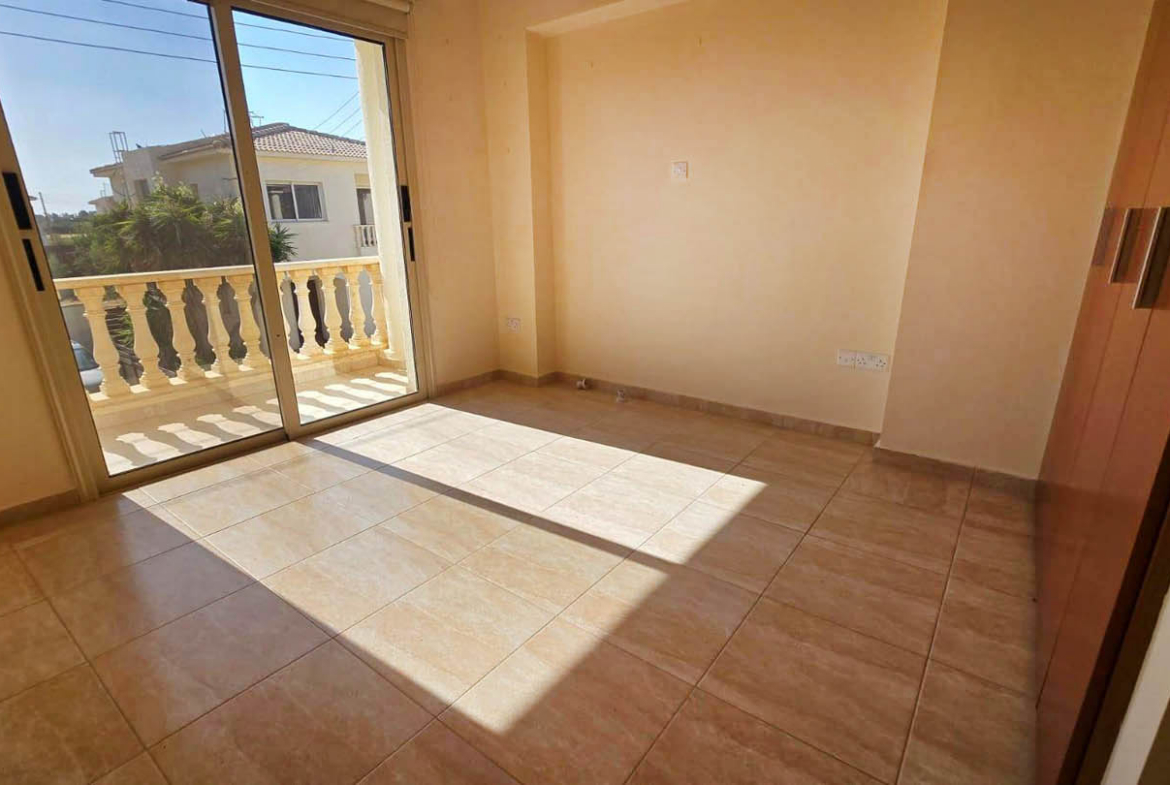 3 bedroom Villa with Pool and Sea View Just Steps from the Beach