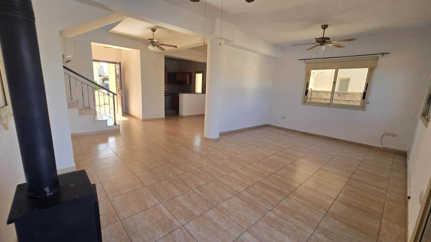 key-ready-villa-for-sale- paphos-cyprus2 3 bedroom Villa with Pool and Sea View Just Steps from the Beach