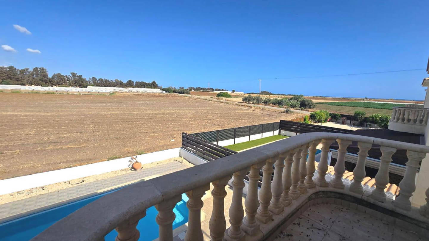 key-ready-villa-for-sale- paphos-cyprus21 3 bedroom Villa with Pool and Sea View Just Steps from the Beach