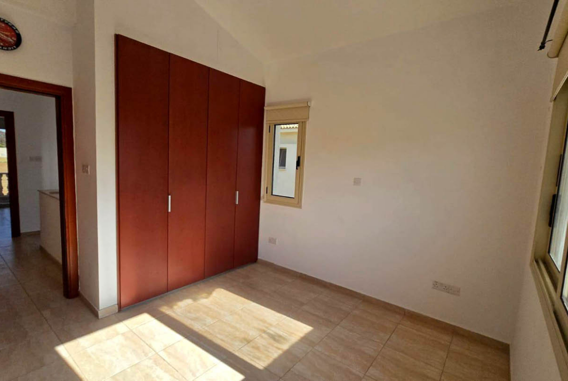 3 bedroom Villa with Pool and Sea View Just Steps from the Beach