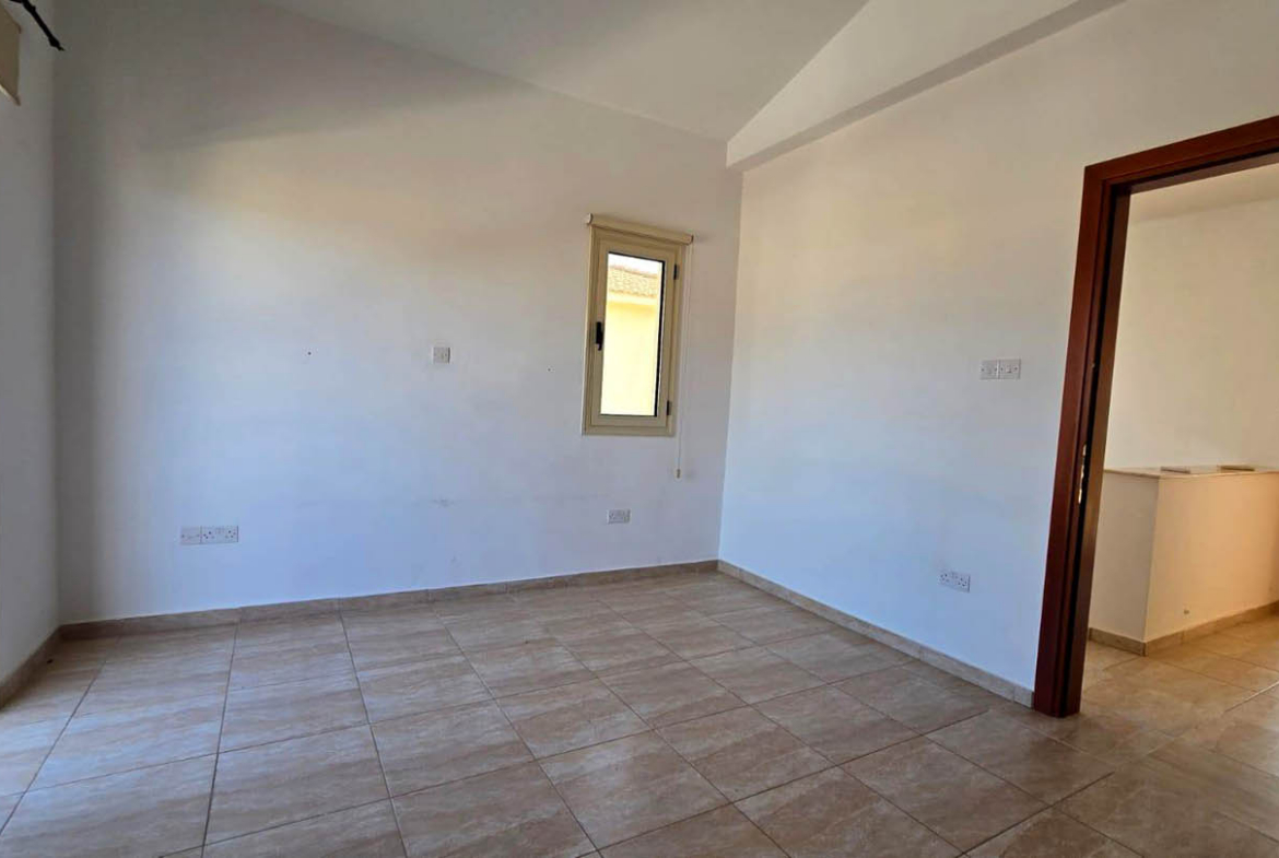 3 bedroom Villa with Pool and Sea View Just Steps from the Beach