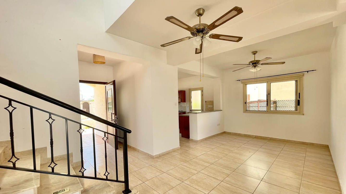 3 bedroom Villa with Pool and Sea View Just Steps from the Beach