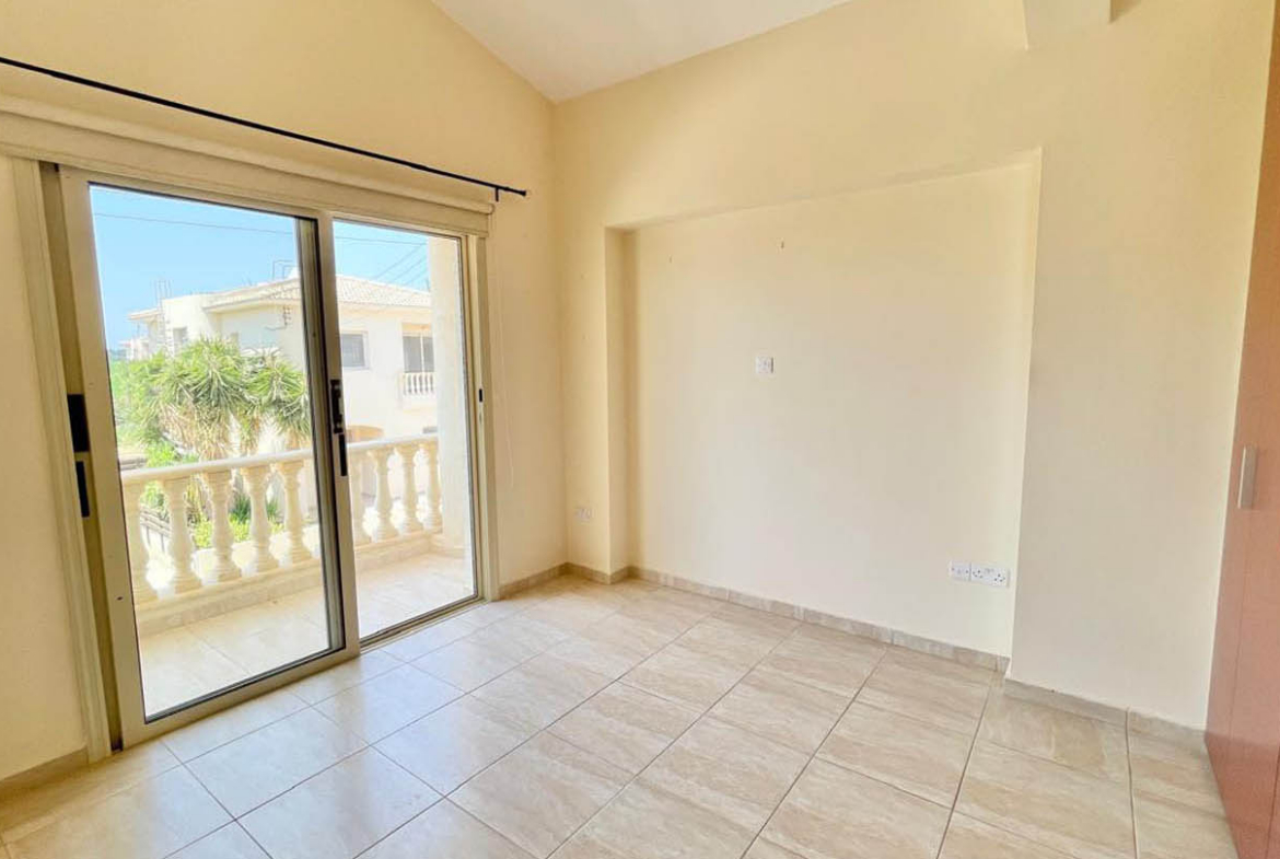 3 bedroom Villa with Pool and Sea View Just Steps from the Beach