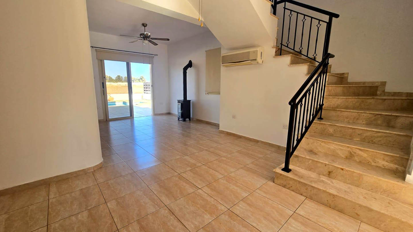 key-ready-villa-for-sale- paphos-cyprus4 3 bedroom Villa with Pool and Sea View Just Steps from the Beach