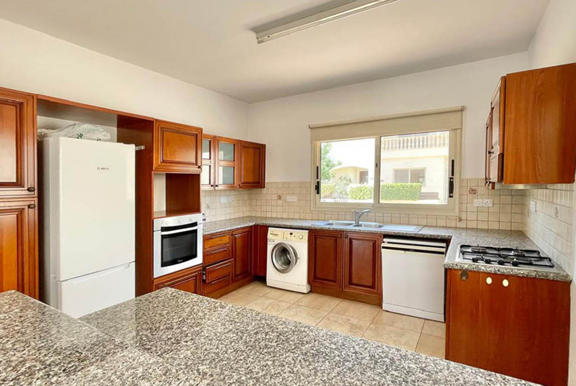 3 bedroom Villa with Pool and Sea View Just Steps from the Beach