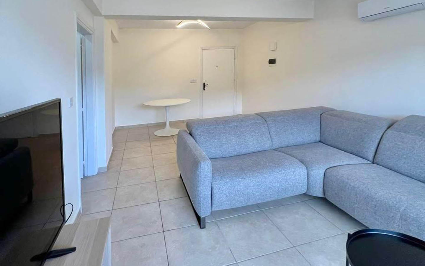 modern-renovated-apartment-for-sale-paphos-cyprus5 Modern Apartment with a Small Garden and Communal Swimming Pool