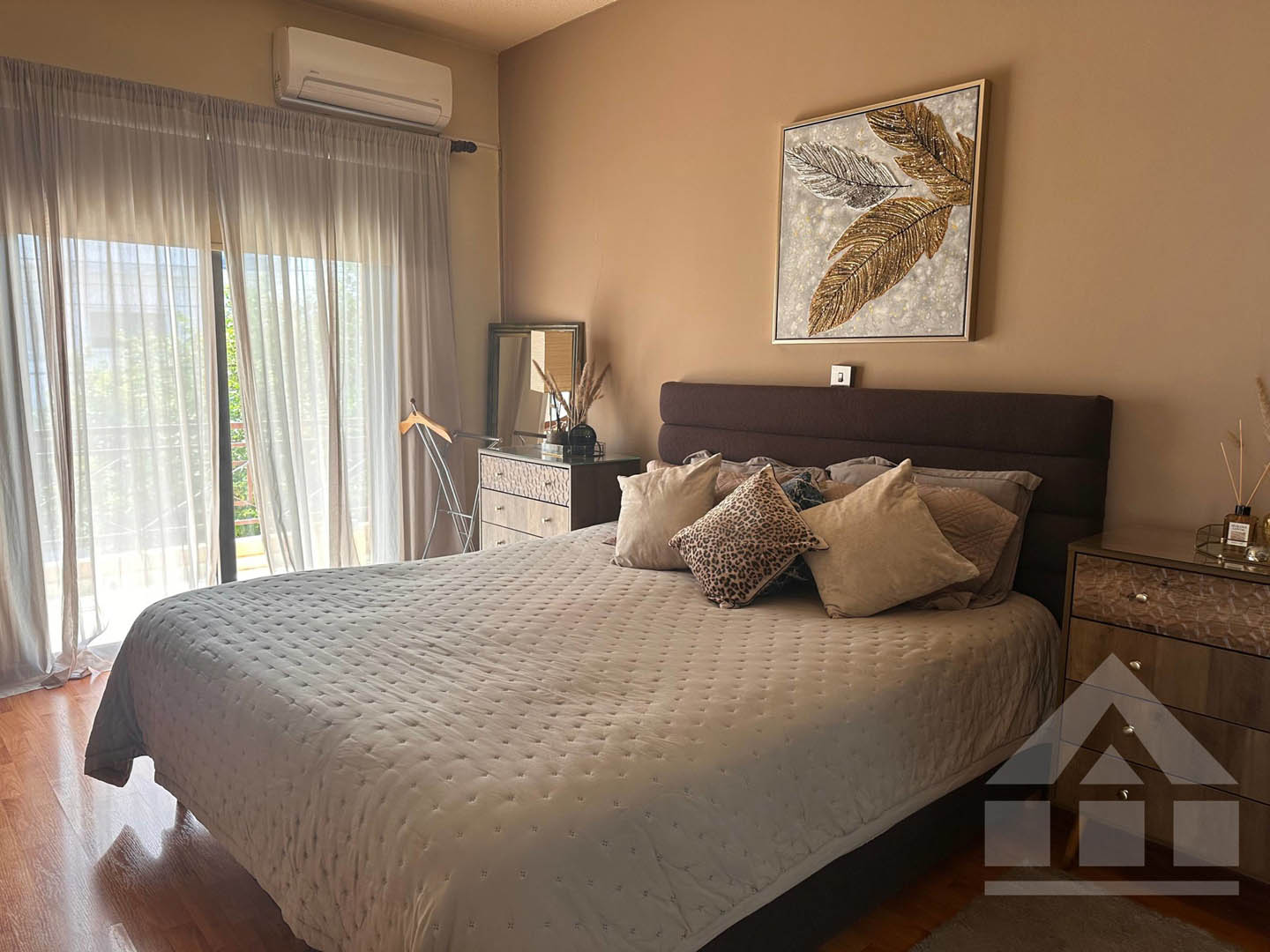 new-house-for-sale-larnaca-cyprus14 3-Bedroom House with a Cozy Internal Courtyard and Covered Veranda