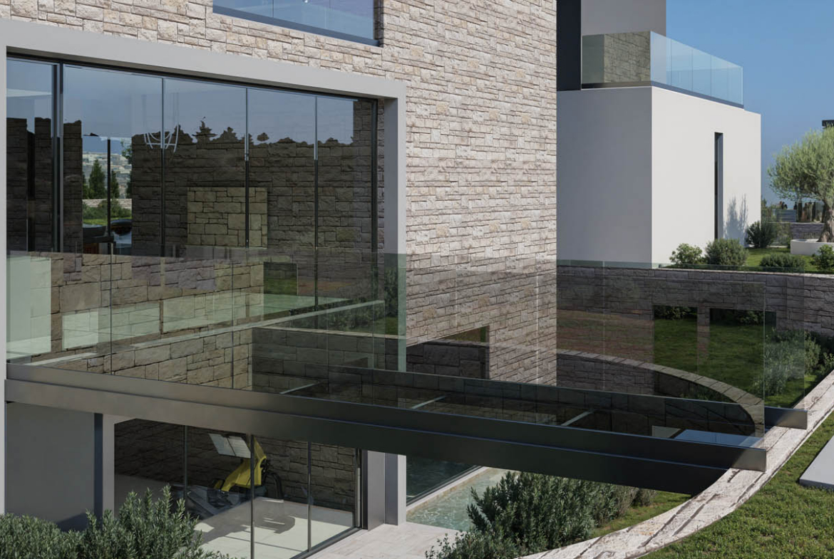 5-Bedroom Villa with a Private Pool on Golf Course