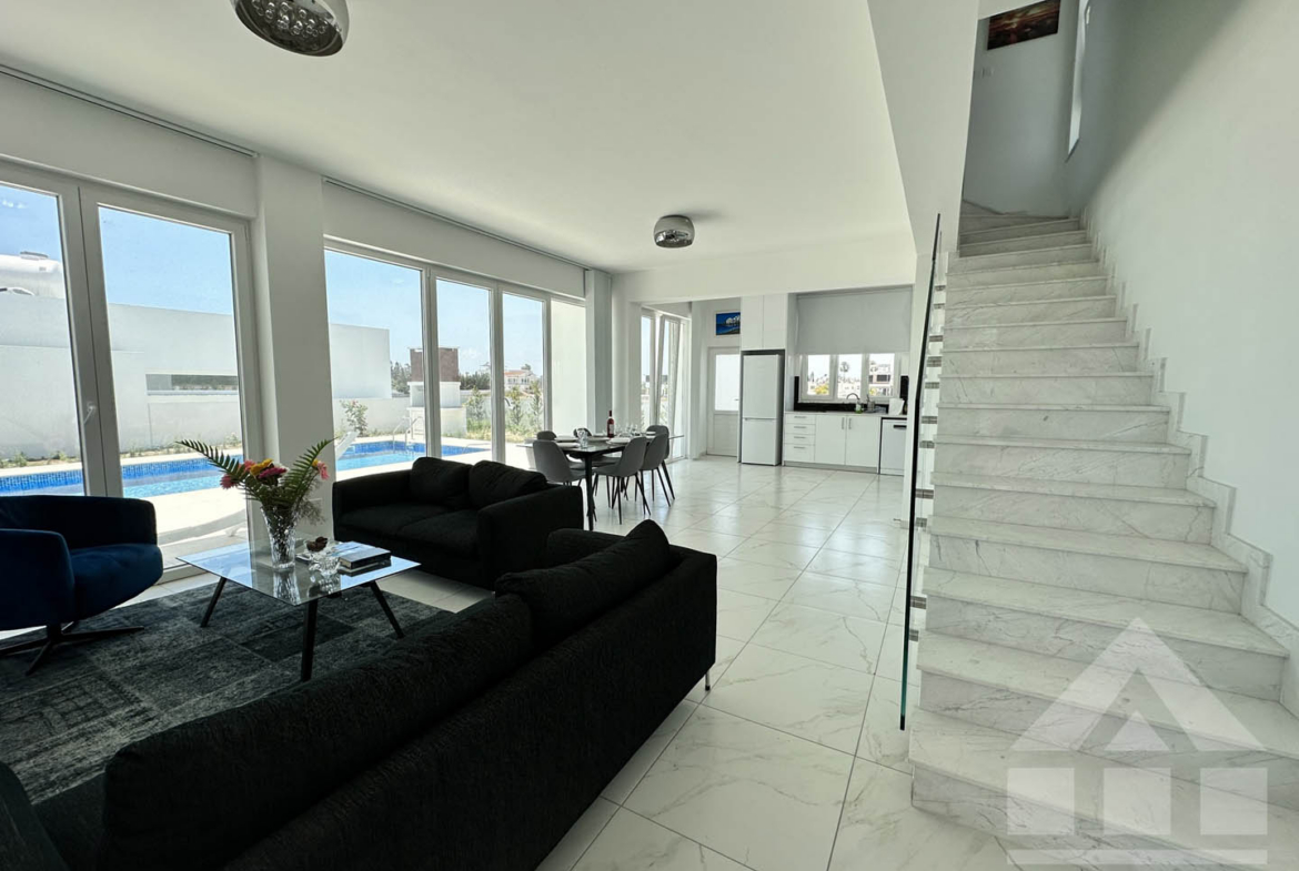 3-Bedroom Villa with a Private Pool and Contemporary Architectural Design