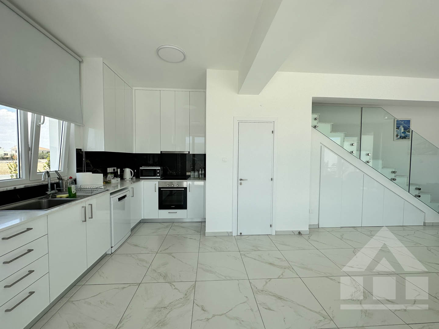 3-Bedroom Villa with a Private Pool and Contemporary Architectural Design