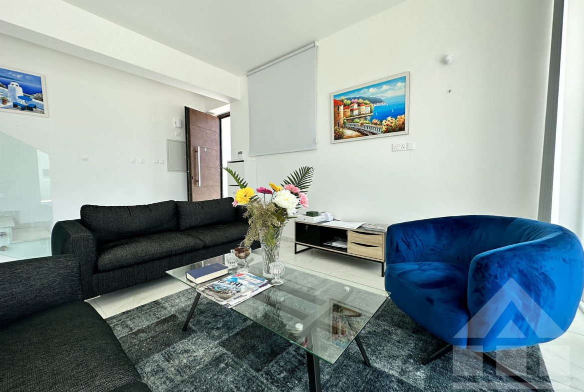3-Bedroom Villa with a Private Pool and Contemporary Architectural Design