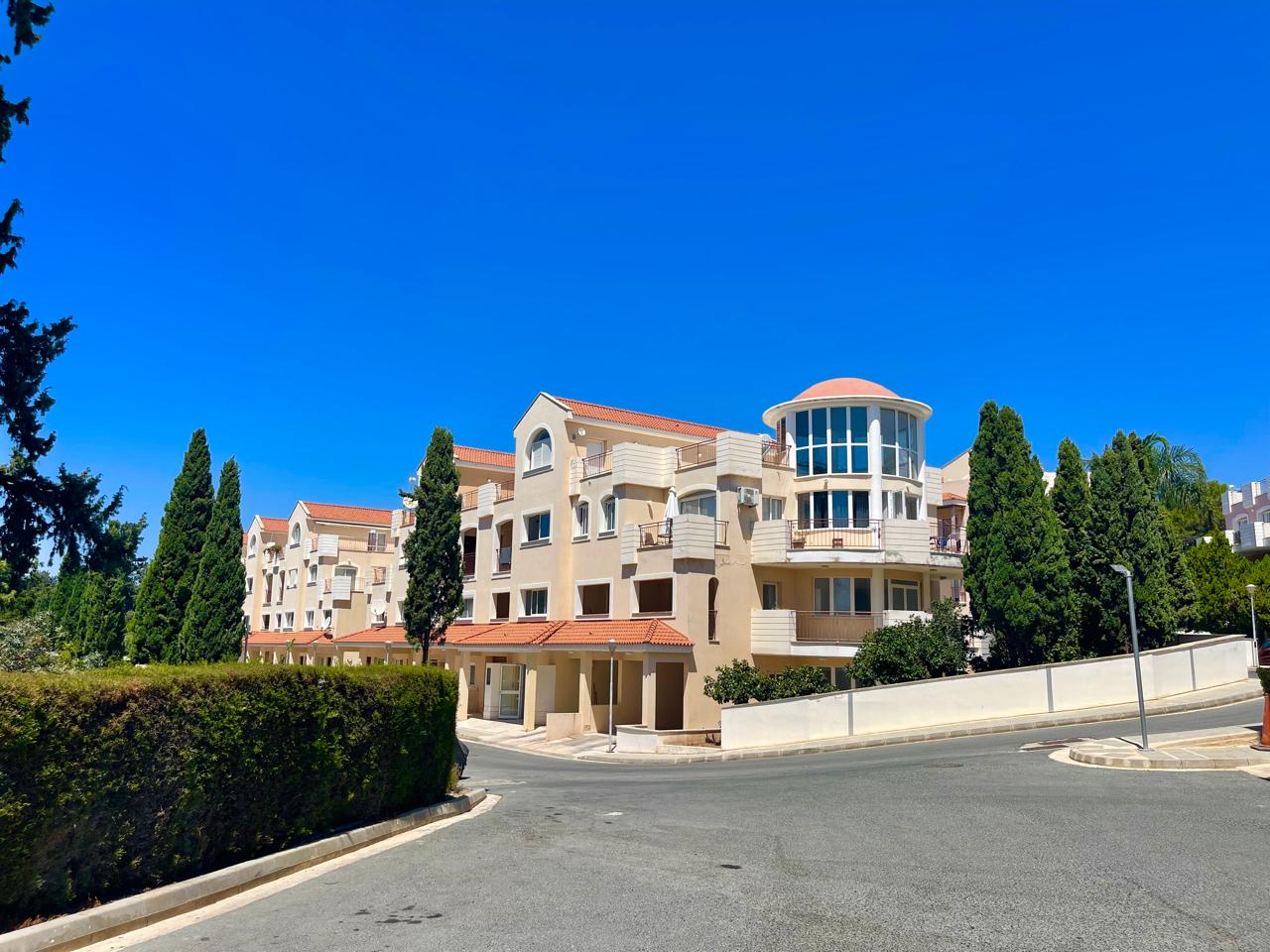 2-bedroom townhouse in a contemporary style