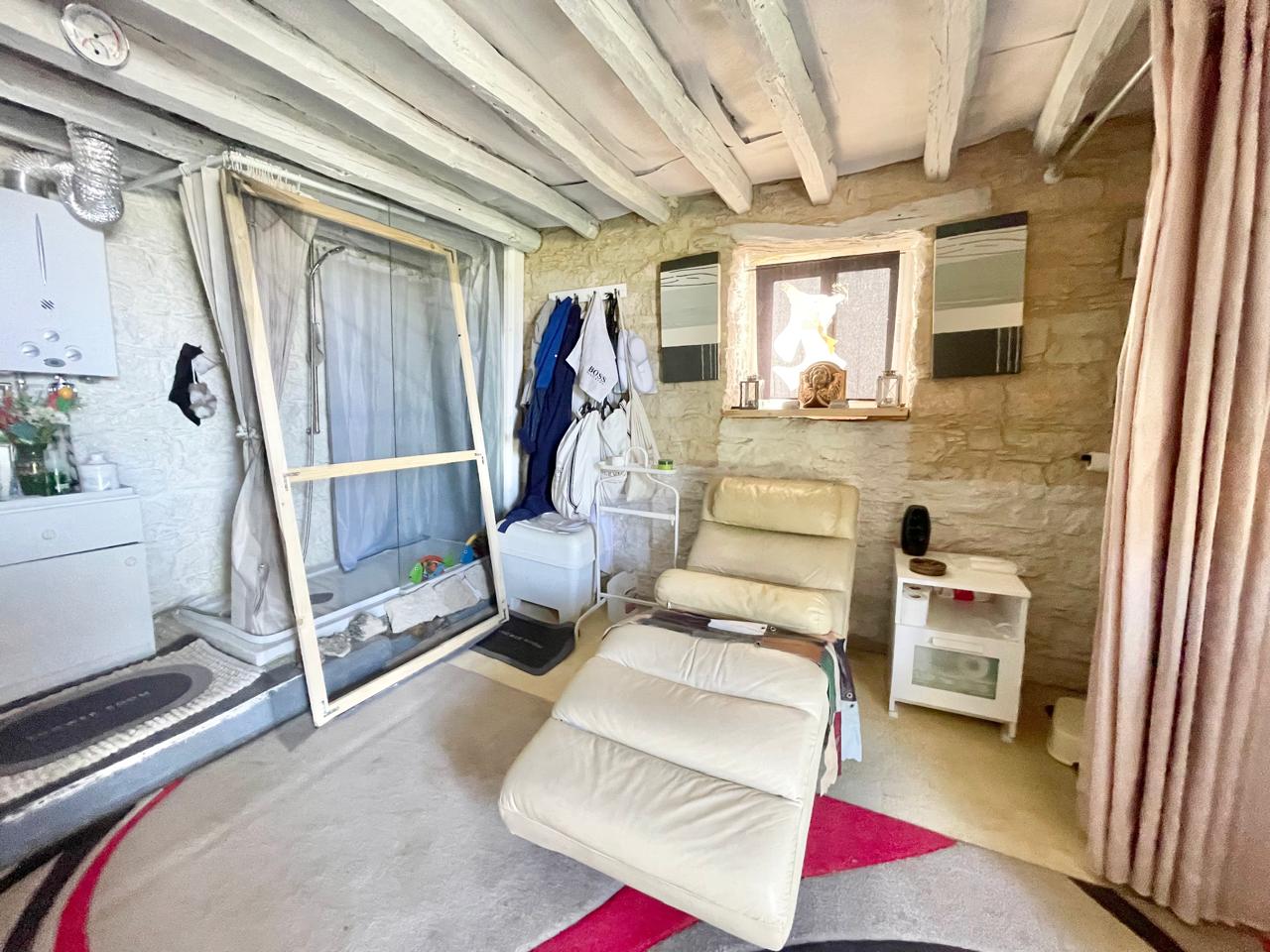 Stone House with 2 Bedrooms, Panoramic Views and Autonomous Systems