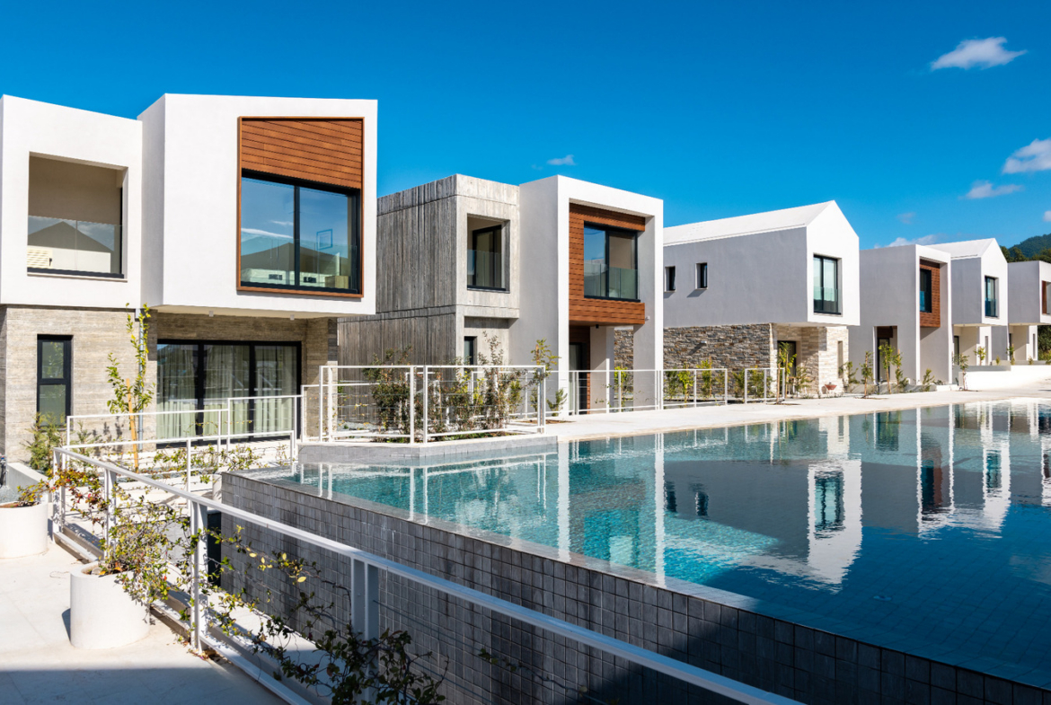 Modern 3-Bedroom Villa in a Complex with a Swimming Pool and SPA Facilities