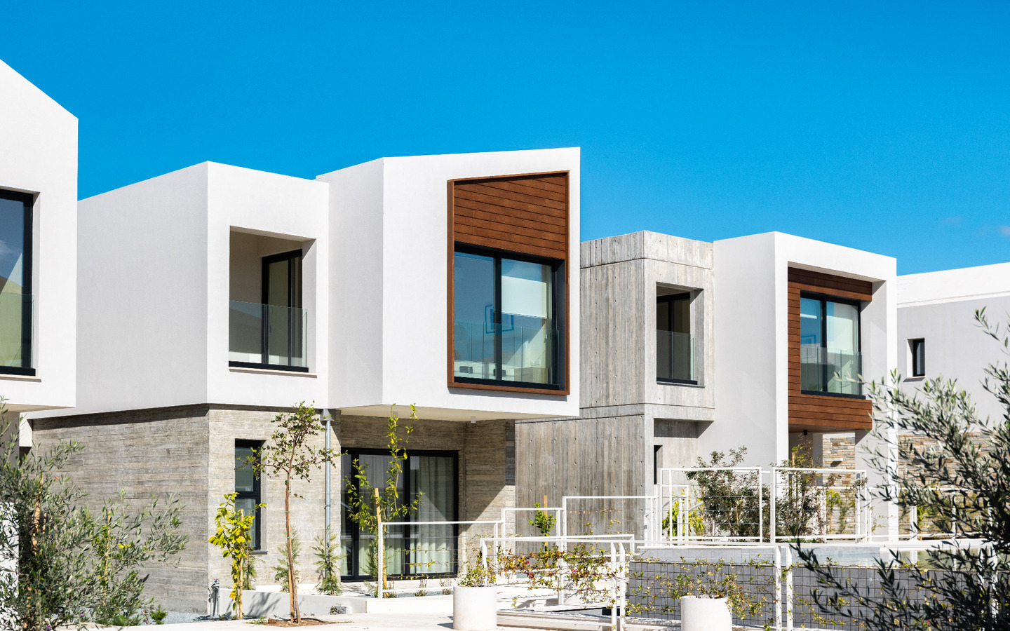 Modern 3-Bedroom Villa in a Complex with a Swimming Pool and SPA Facilities