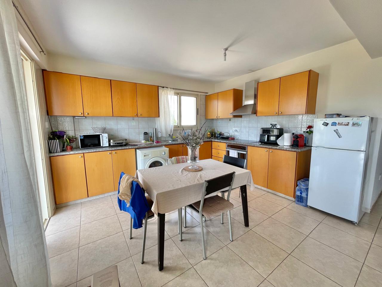 Spacious 2-Bedroom Penthouse easily adapts to a wide variety of lifestyles