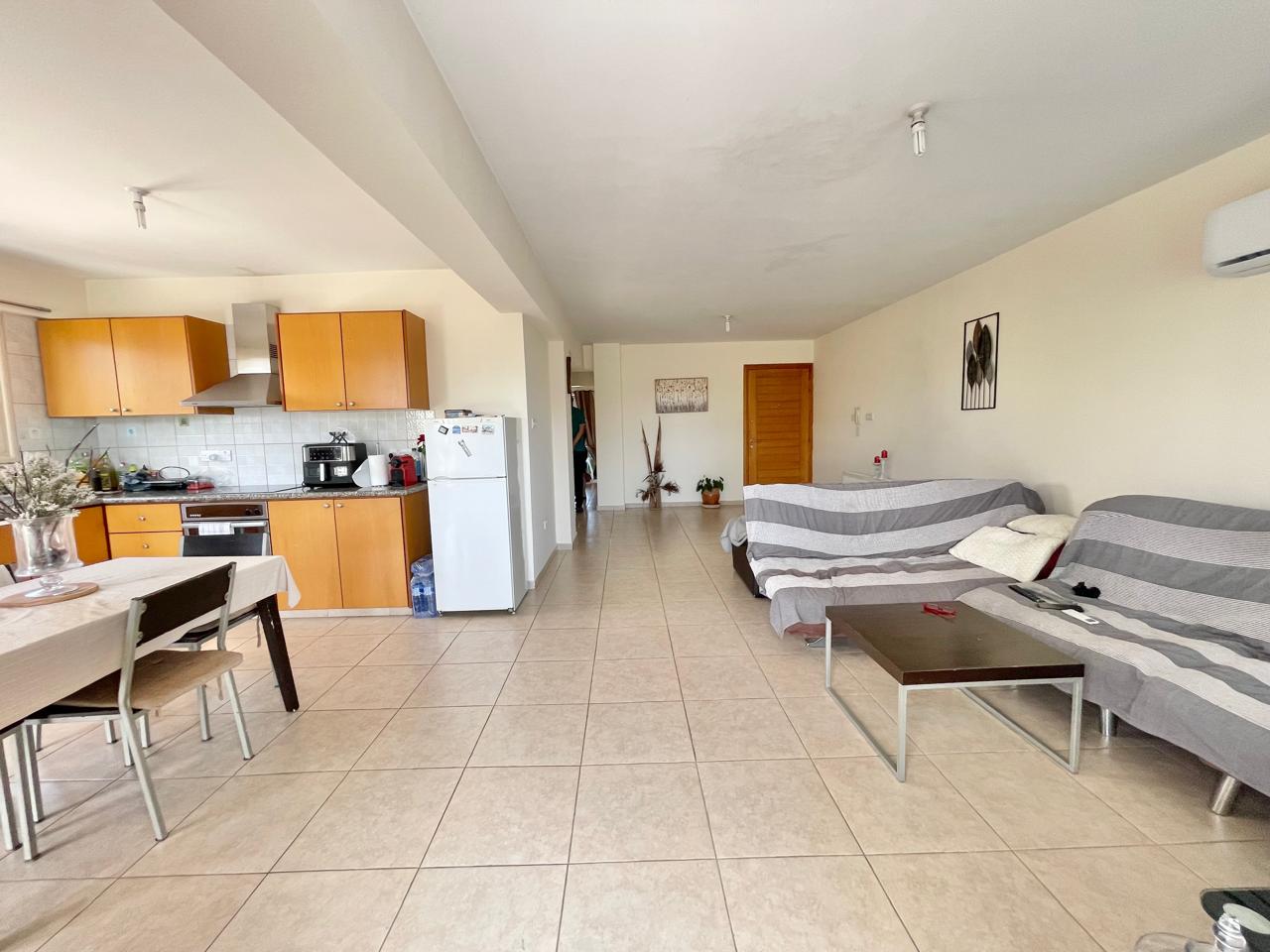 Spacious 2-Bedroom Penthouse easily adapts to a wide variety of lifestyles