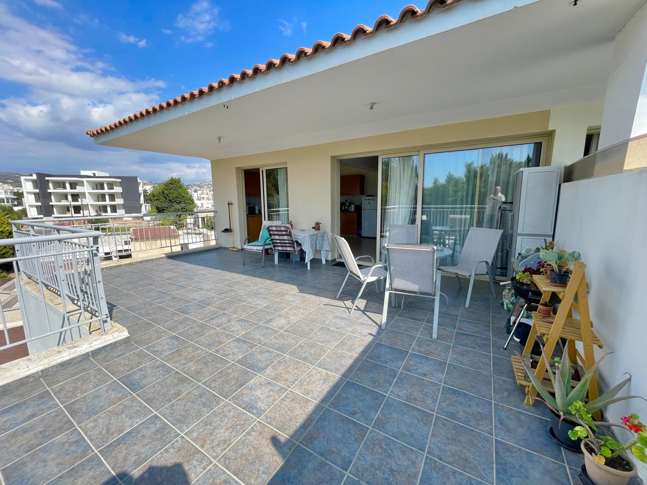 Spacious 2-Bedroom Penthouse easily adapts to a wide variety of lifestyles
