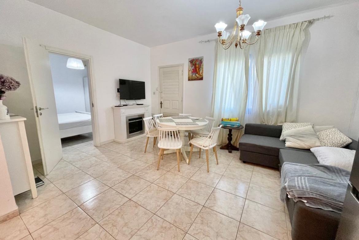 4-Bedroom Apartment Divided into Two Separate Rental Units