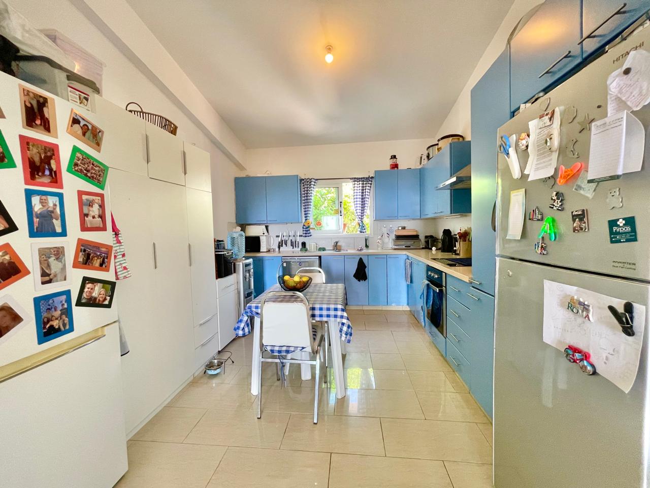 Spacious three bedroom bungalow very close to sea and beaches