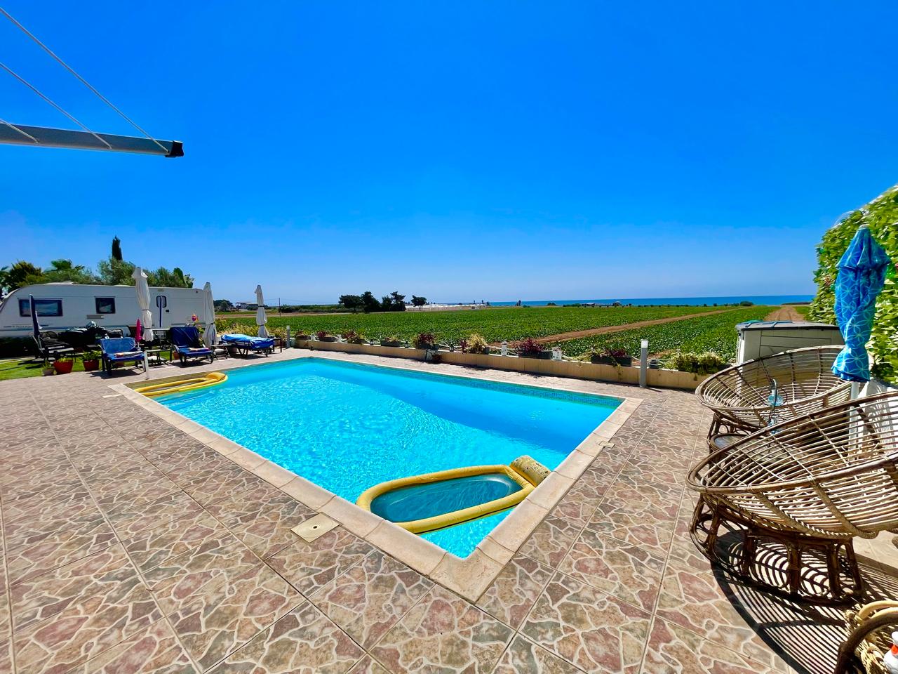 Spacious three bedroom bungalow very close to sea and beaches