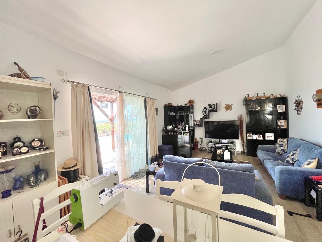 Spacious three bedroom bungalow very close to sea and beaches