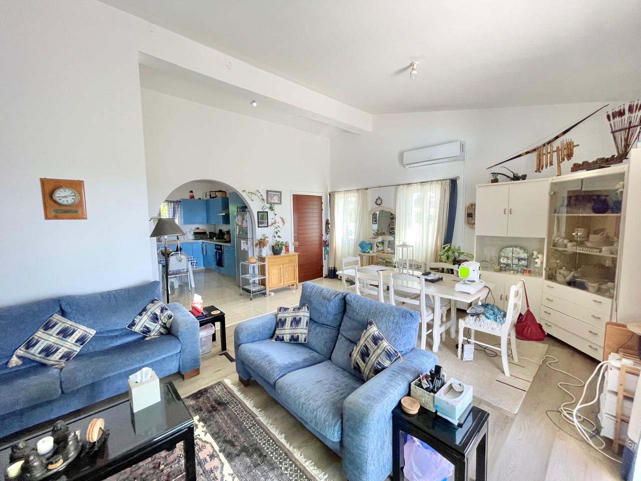 Spacious three bedroom bungalow very close to sea and beaches
