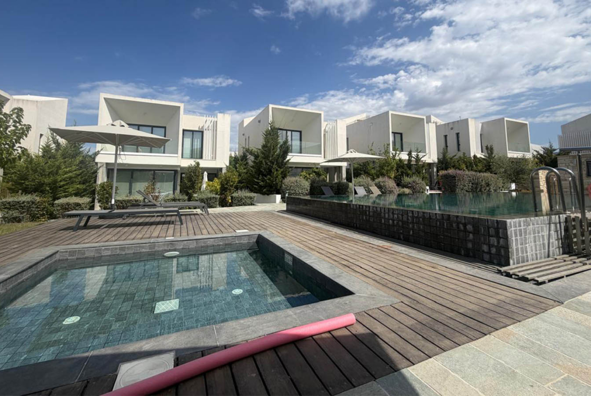 Modern 3-Bedroom Villa within a beautifully maintained development