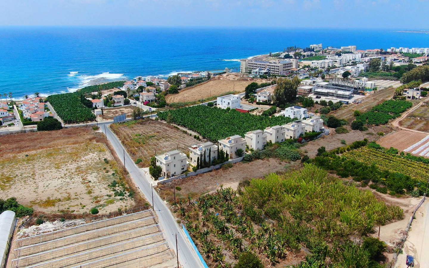 modern-villa-near-beach-for-sale-paphos-cyprus1 3-Bedroom Villa — Refined Aesthetics Built on a Strong Technical Foundation