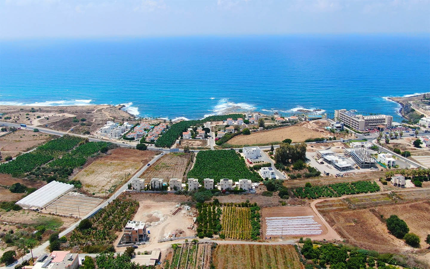 modern-villa-near-beach-for-sale-paphos-cyprus3 3-Bedroom Villa — Refined Aesthetics Built on a Strong Technical Foundation