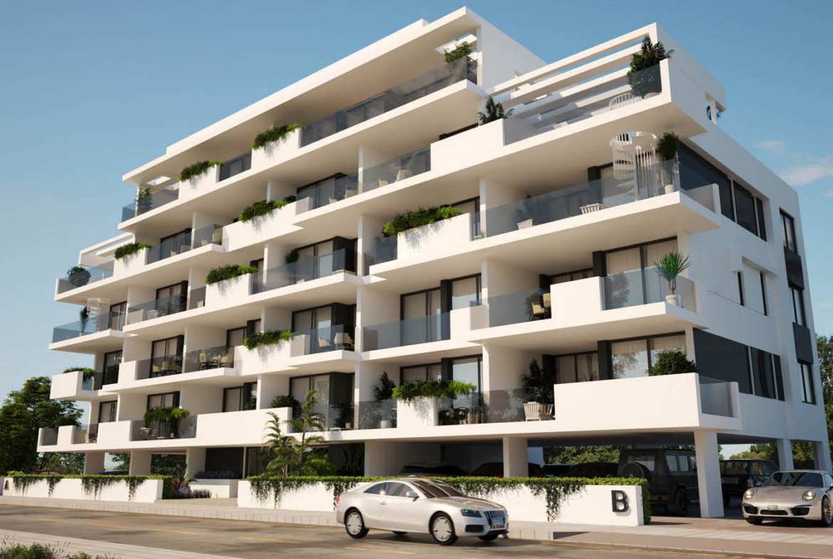 1-Bedroom Apartment Just Minutes from the City Center and the Sea