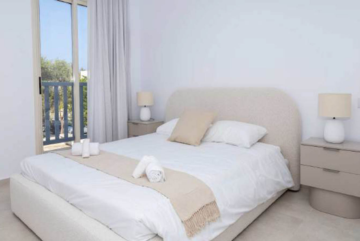Bright Fully Furnished 2-Bedroom Apartment Close to the Sea