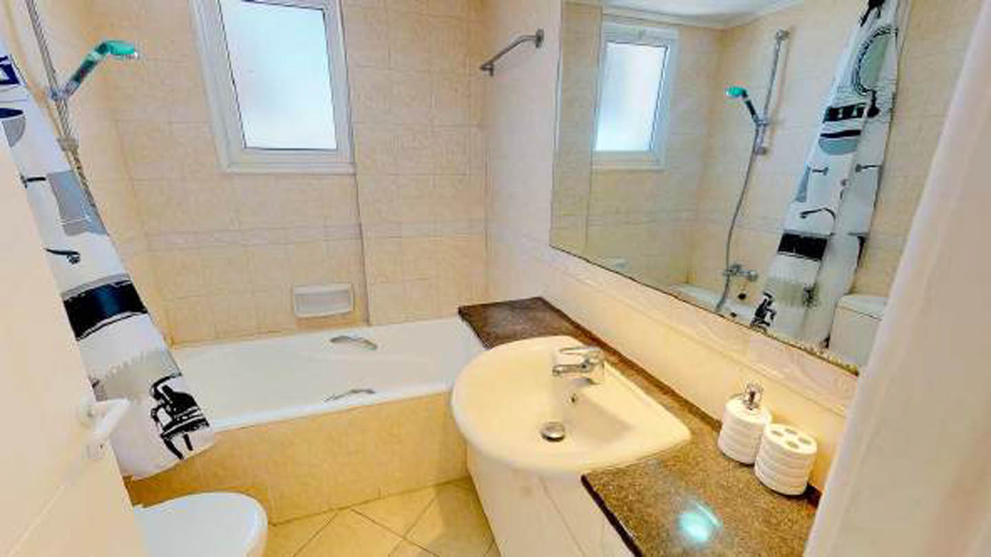new-key-ready-apartment-for-sale-paphos-cyprus6 2-Bedroom Apartment with a Private Roof Terrace