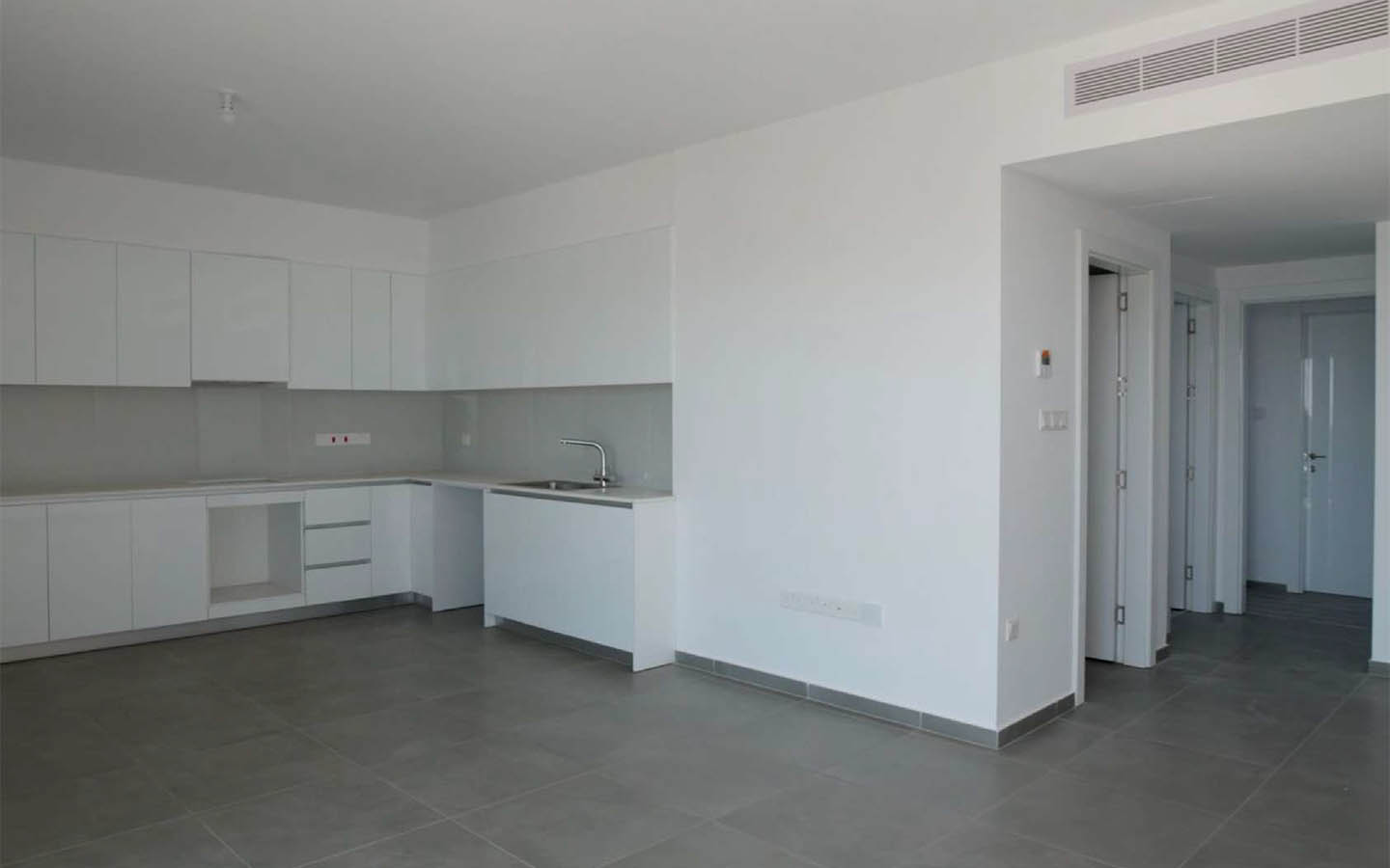 new-key-ready-apartment-near-beach-for-sale-larnaca-cyprus12 Sea View Apartments – where an ordinary morning feels like a small holiday