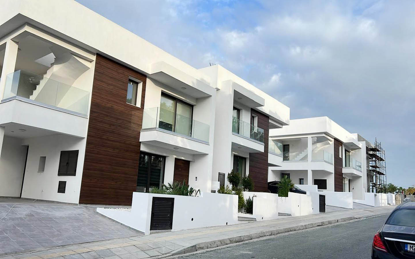 3-Bedroom Villa with a Private Swimming Pool and Panoramic Roof Terrace