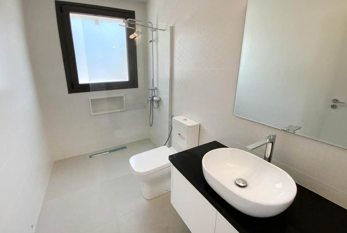 3-Bedroom Villa with a Private Swimming Pool and Panoramic Roof Terrace