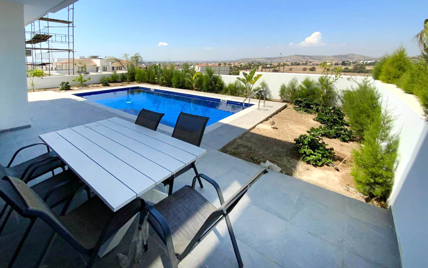 3-Bedroom Villa with a Private Swimming Pool and Panoramic Roof Terrace