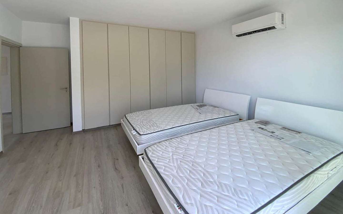 3-Bedroom Villa with a Private Swimming Pool and Panoramic Roof Terrace