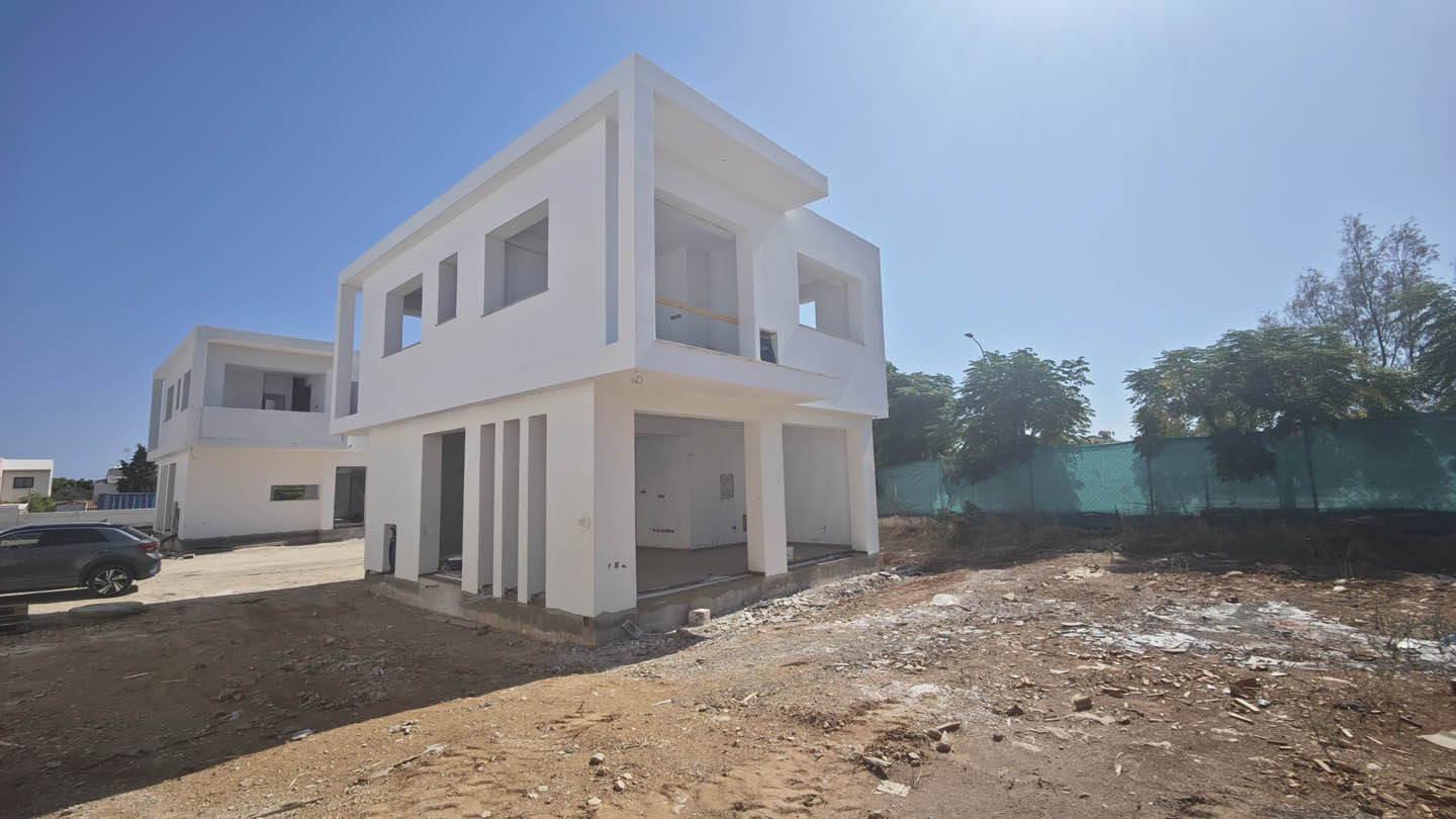 new-luxury-villa-for-sale-pernera-protaras-cyprus13 Modern 3-Bedroom Villa near the famous beaches