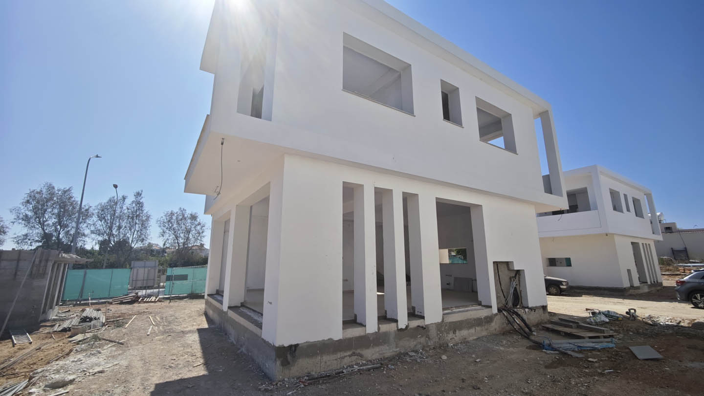 new-luxury-villa-for-sale-pernera-protaras-cyprus22 Modern 3-Bedroom Villa near the famous beaches