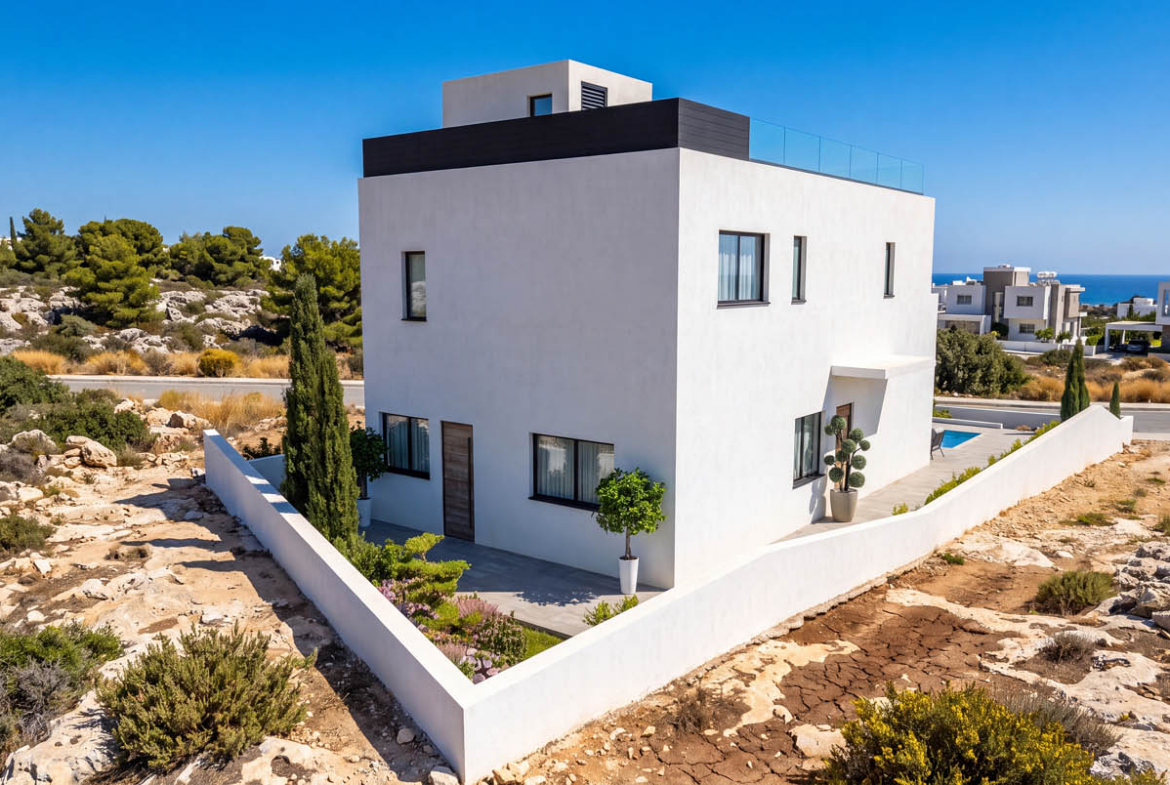 Modern 4-Bedroom Villa with a Private Pool and Sea View