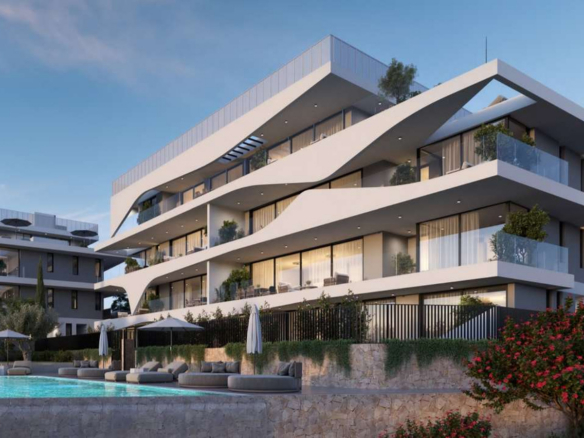 3-bedroom ground-floor apartment with a private garden and terrace.