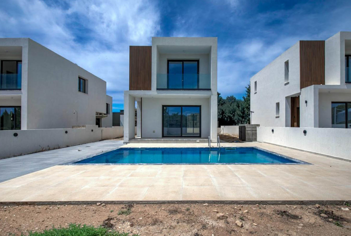 Contemporary Three-Bedroom Villa Overlooking an Olive Grove