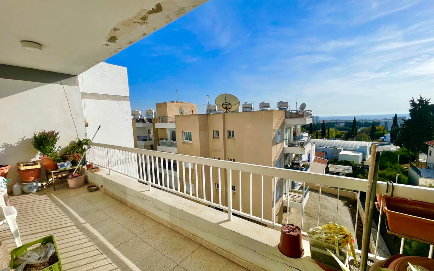 03_Exterior_key-ready-apartment-for-sale-paphos-cyprus Three-Bedroom Apartment with Three Balconies and Sea Views
