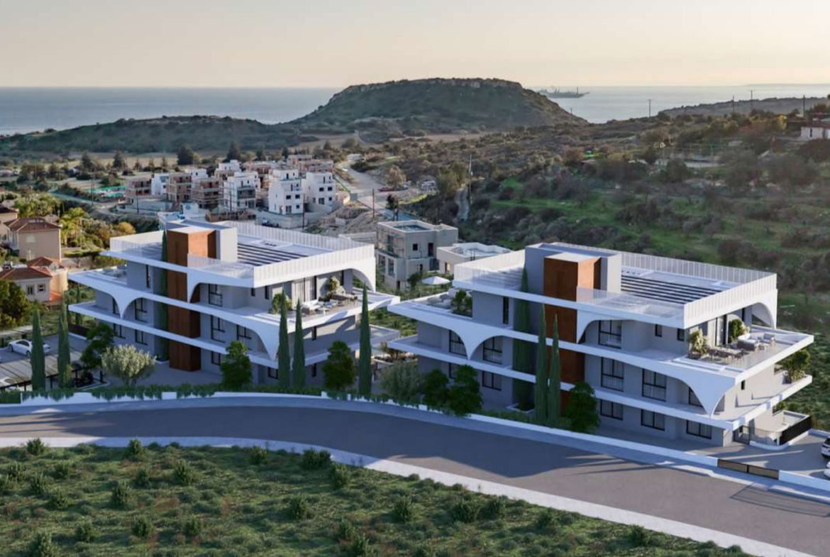 3-bedroom ground-floor apartment with a private garden and terrace.