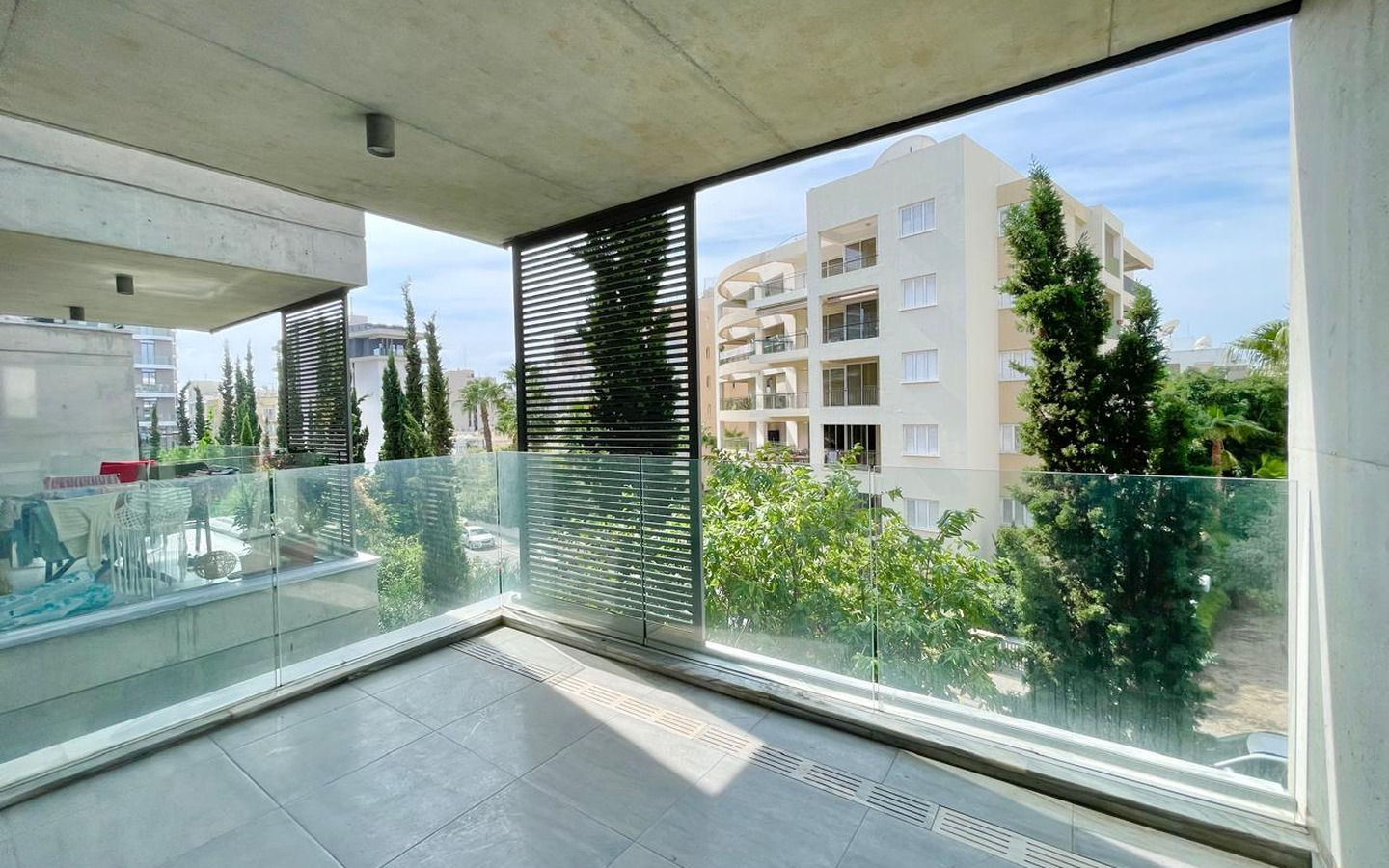 04_Exterior_Sea-Front-Apartment-for-sale-limassol-cyprus Apartment in a modern residential complex on the seafront