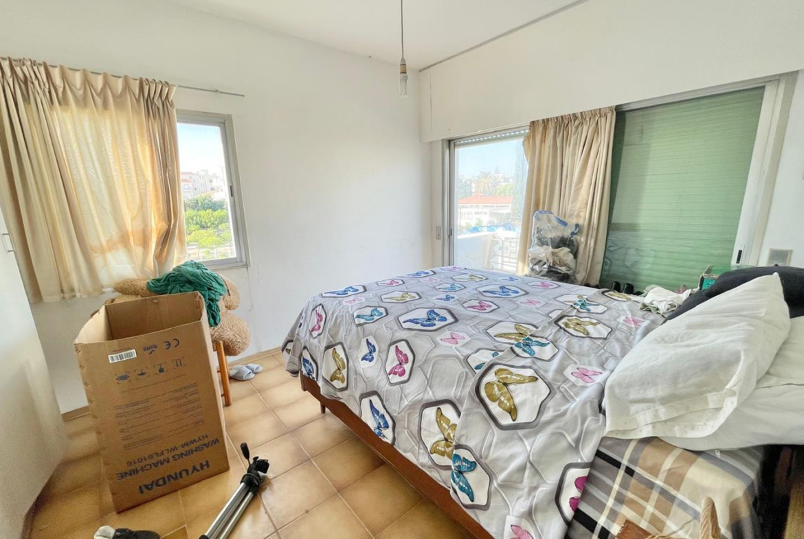Three-Bedroom Apartment with Three Balconies and Sea Views