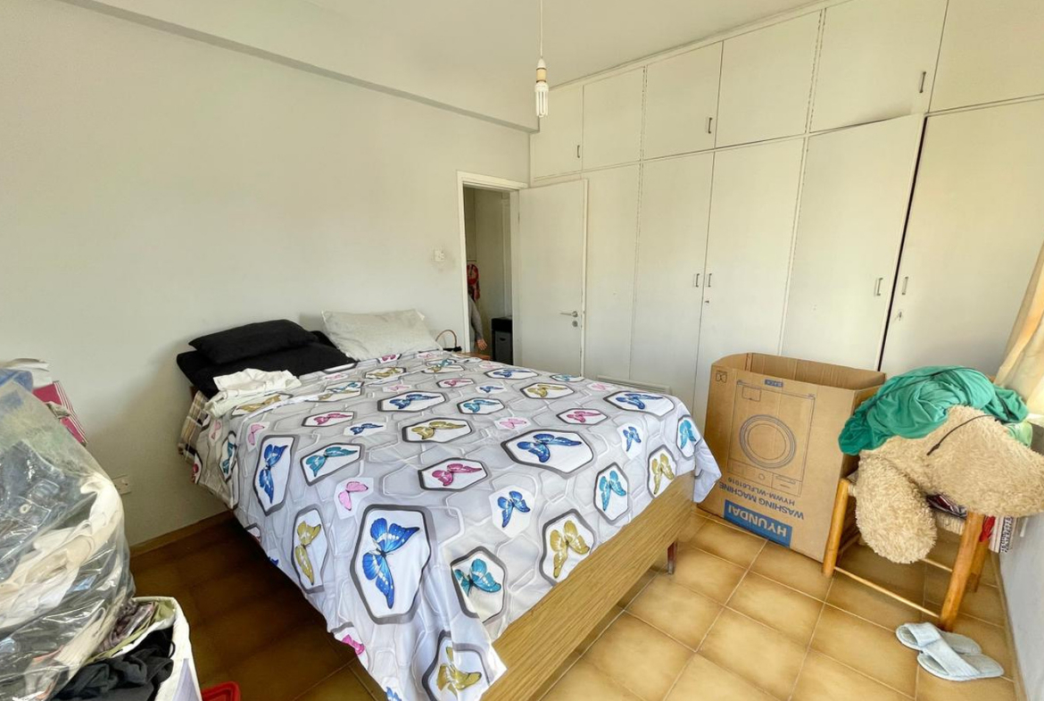 Three-Bedroom Apartment with Three Balconies and Sea Views