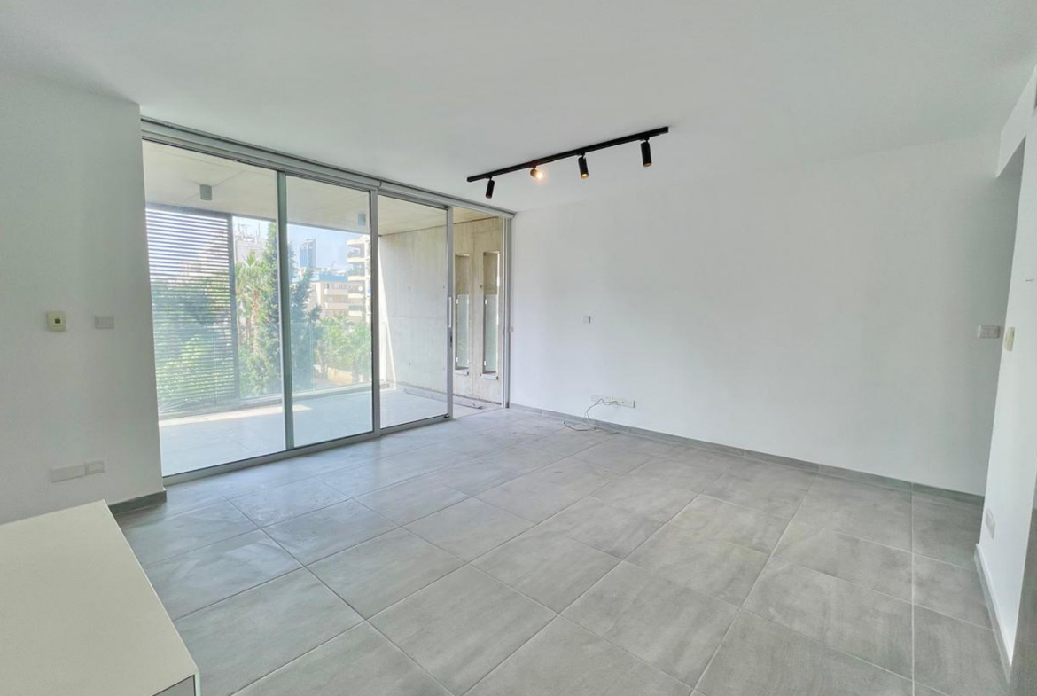 Apartment in a modern residential complex on the seafront