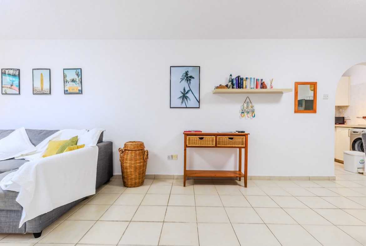 2-Bedroom Ground Apartment in Prestige Gated complex, Tombs of Kings